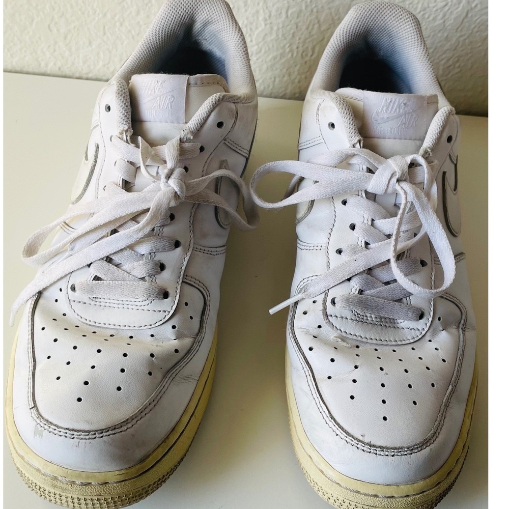 Nike Air Force 1 Low Mens Basketball Sporty Sneakers Low-Cut Vintages Size 10.5